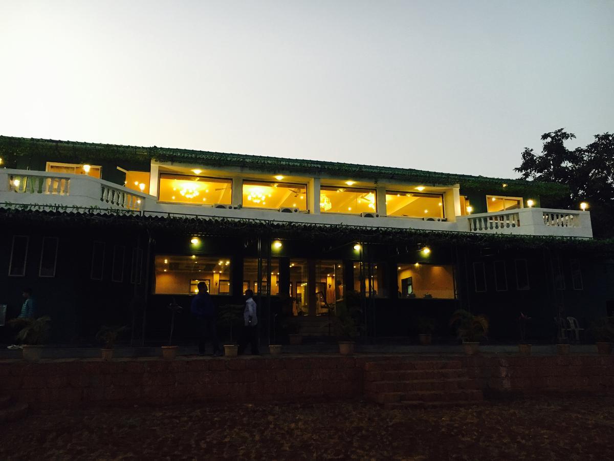 Presidency Highland Resort Koynanagar Ngoại thất bức ảnh